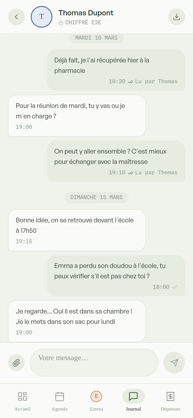 Un fil de messages chiffrés entre les deux parents